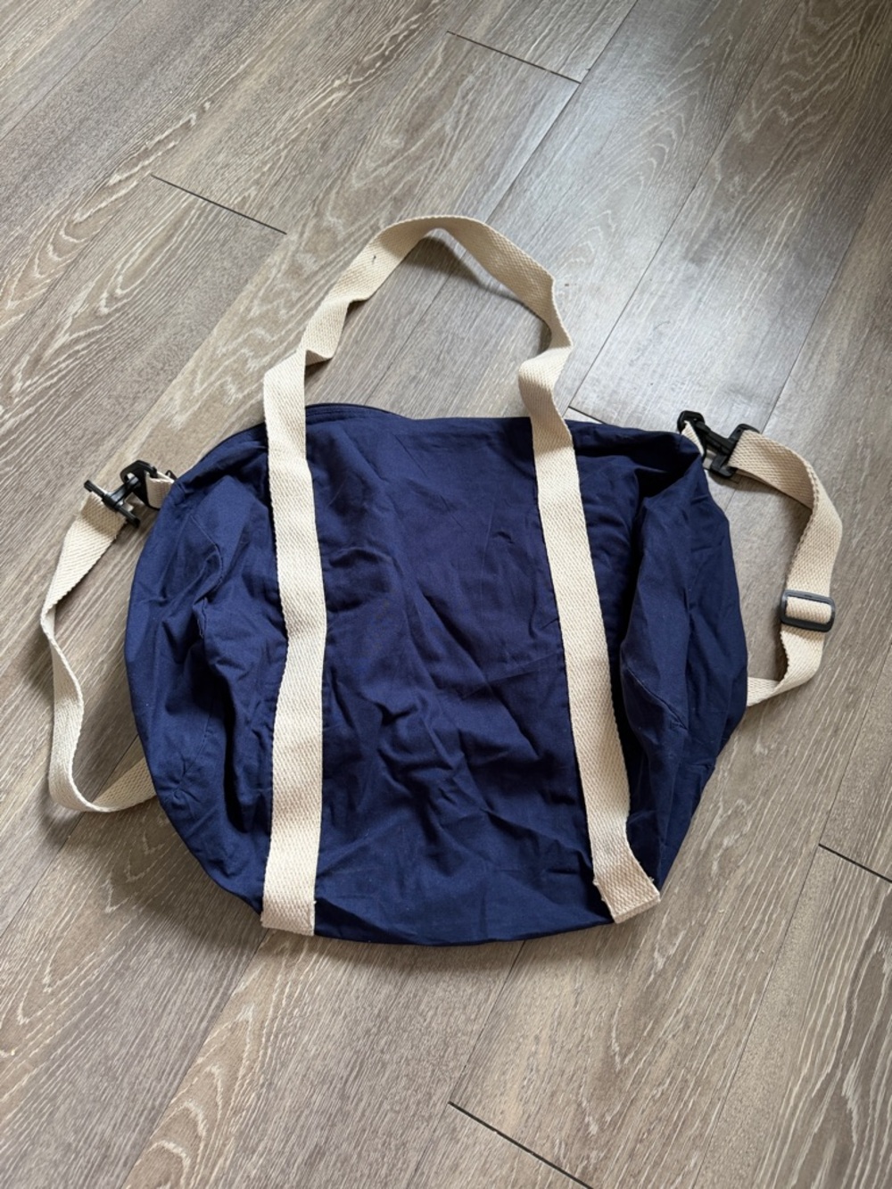 SET Active Navy Duffel Bag with Cream Straps - Picture 2 of 2